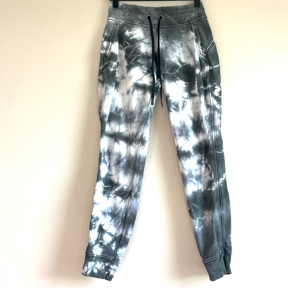 Lululemon jogger sweatpants gray earth dye warm down womens 4  hi rise pockets